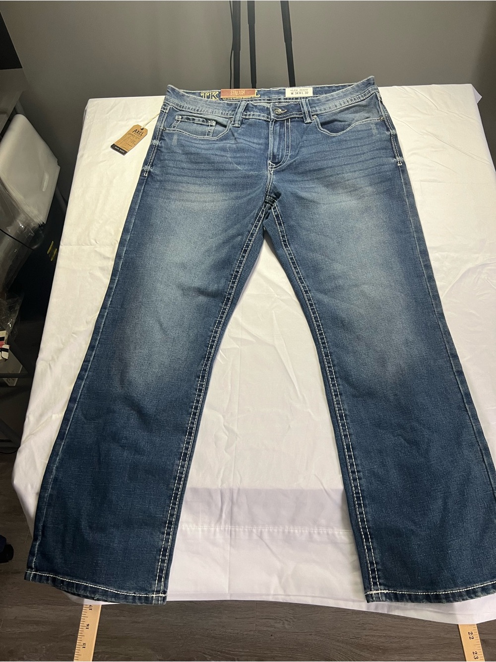 Men's Bootcut Jeans in Medium Blue - Classic Everyday Style